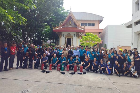 กองอาคารสถานที่และยานพาหนะ สนอ. จัดโครงการอบรมเชิงปฏิบัติการ "การป้องกันและระงับอัคคีภัยและฝึกซ้อมดับเพลิง"